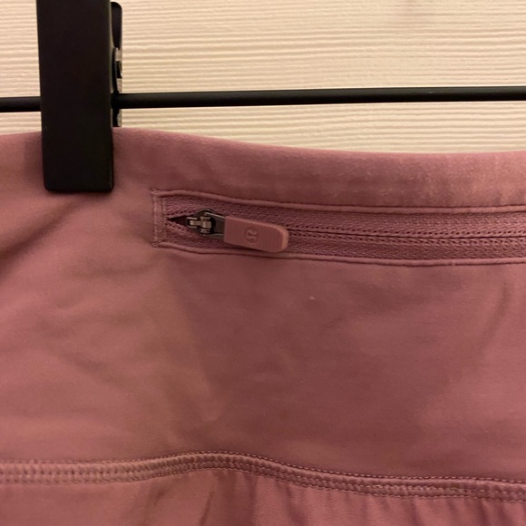 Lulu Lemon Purple Speed Up Lined Short Size 2 - Picture 3 of 4